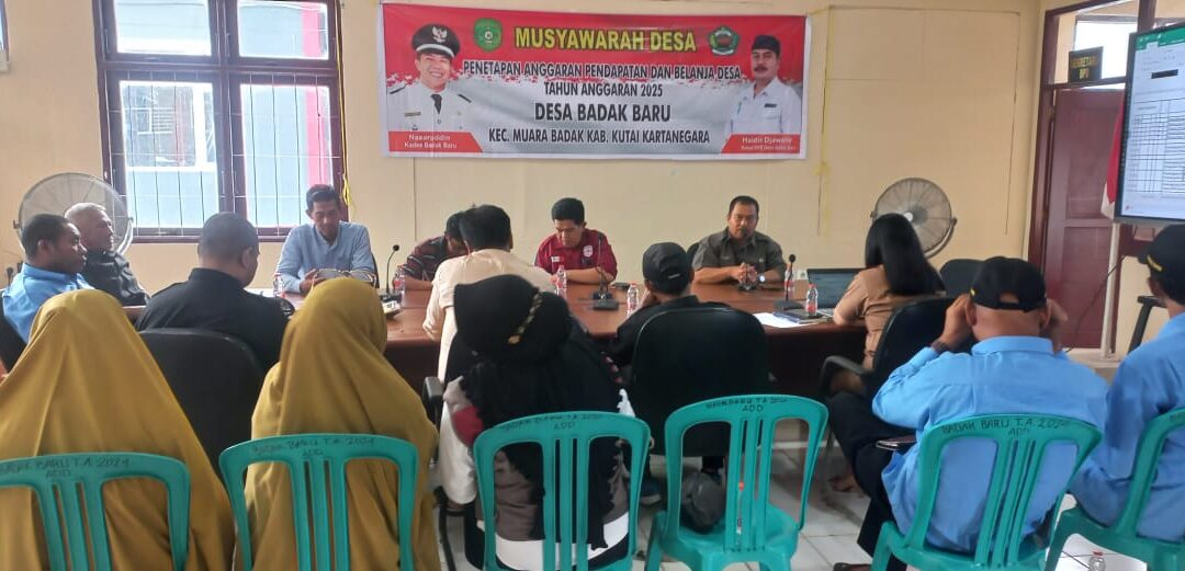 Pembahasan dan Penetapan Rancangan APBDes Tahun Anggaran 2025 Desa Badak Baru
